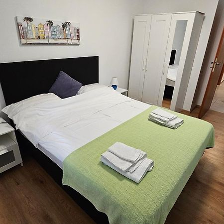 Apartments Lumar Palit Eksteriør billede